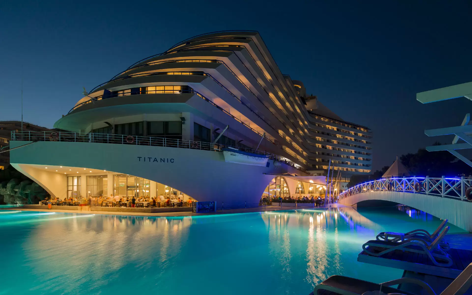 Titanic Deluxe Lara - Antalya Havali̇mani Transfer - ICON TURIZM - CONCIERGE EXCLUSIVE SERVICE 